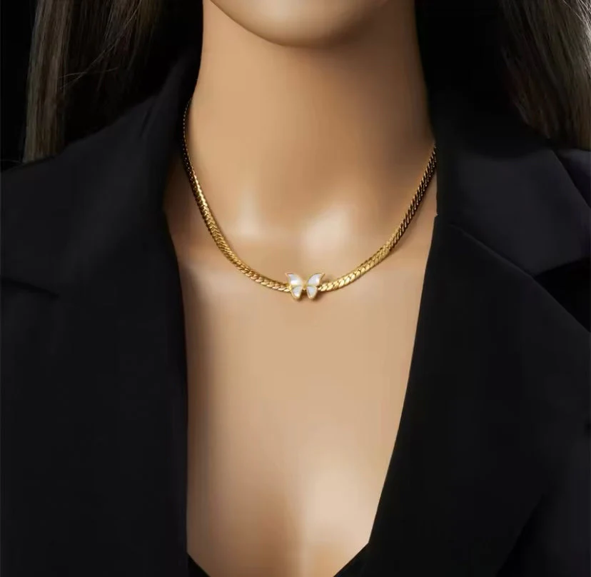 Stainless Steel New Fashion Upscale Jewelry Seashells Butterfly Charms Chain Choker Necklaces